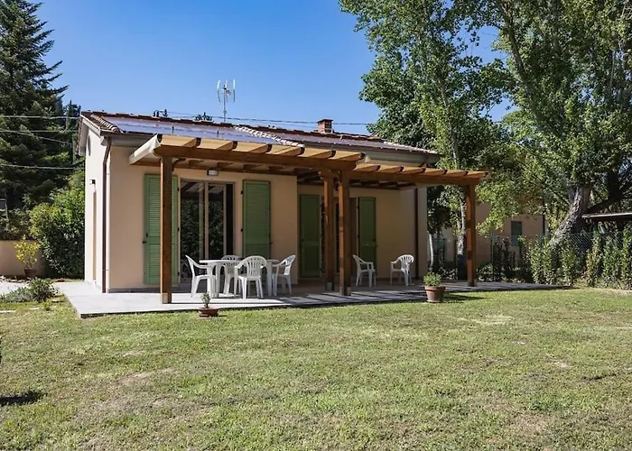 Tuscan Big Garden And Patio